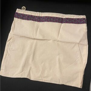 Medium size cotton dust bag